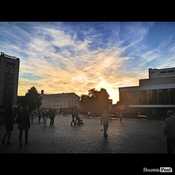 Театральний майдан @voffka_at_kyiv